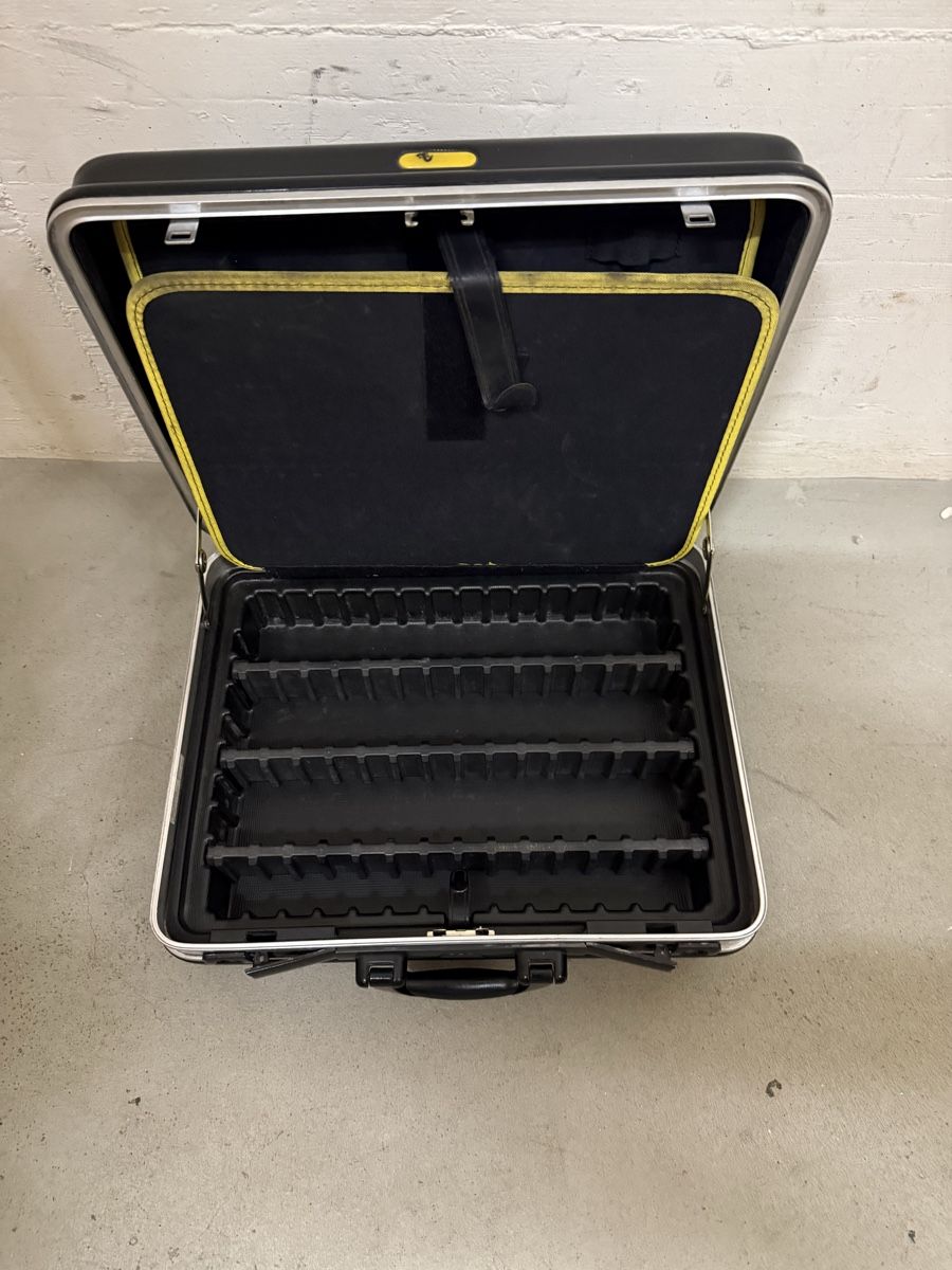 Valises de voyage: Werkzeugkoffer Hasler – D'occasion à Neerach par NMRei 1