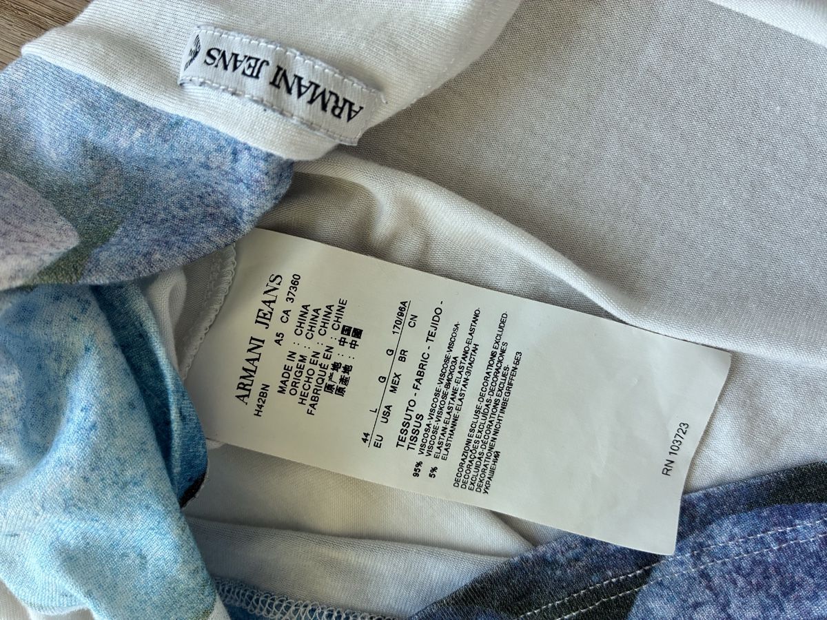 Armani T-shirt: Armani Jeans t-shirt – Usato da Muralto venduto da eva_bjp2 3