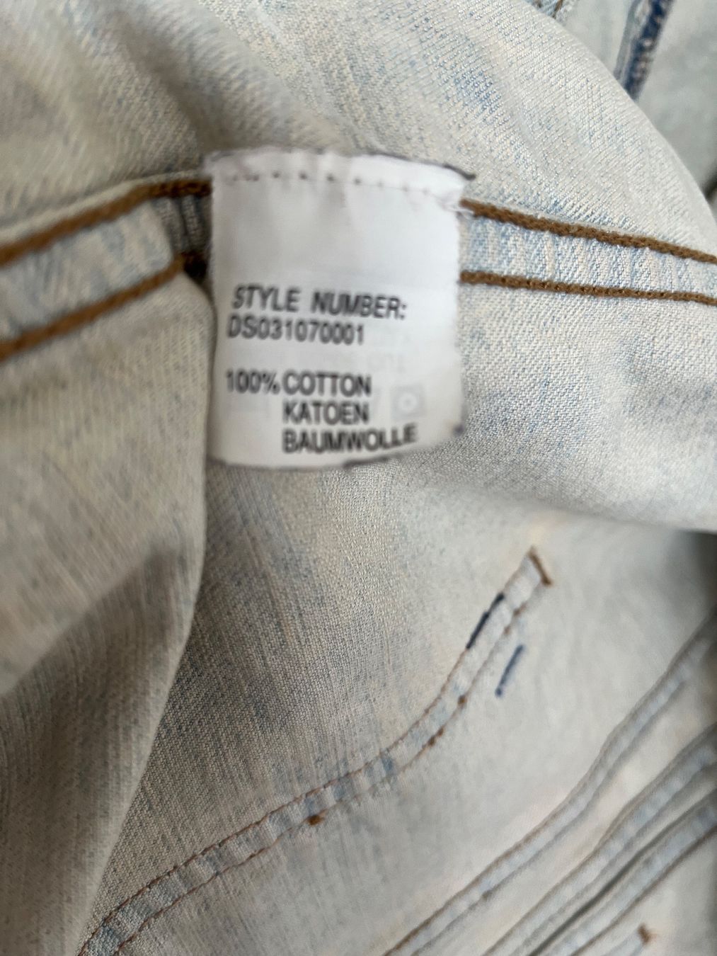 Jacken: Denim Jacke Gr 42/44 – Gebraucht aus Uetikon am See von erz13 5