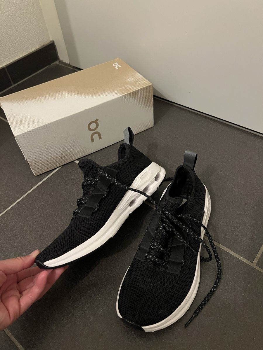 On Chaussures hommes: On cloud Schuhe – Neuf avec emballage d'origine à Oberentfelden par asg_2cdd