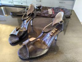 Tanzschuhe Menbur T-Strap aus Leder mit Tasche