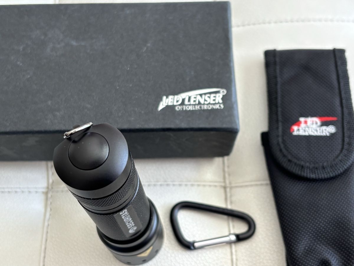 Ledlenser Lampade: Lampe torche LED Lenser, état neuf, idéal! – Nuovo (secondo la descrizione) da Villeneuve VD venduto da Alakazam 1