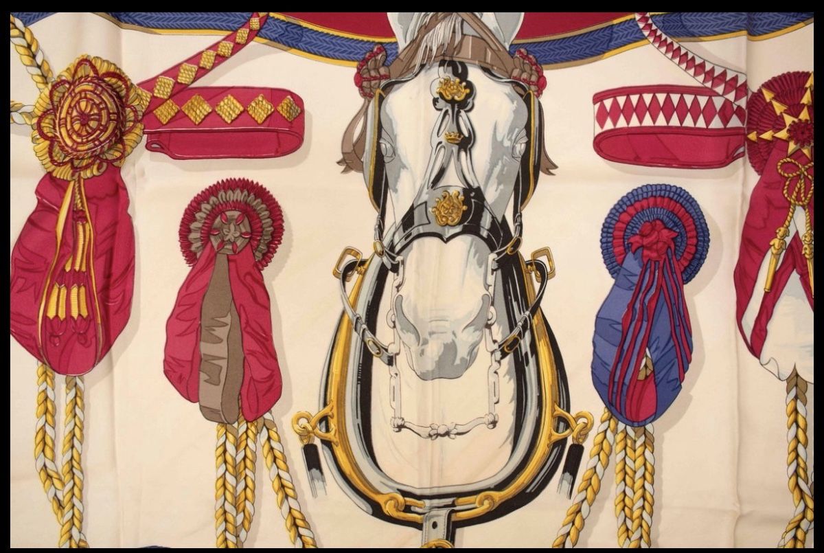 Hermès Foulard & Sciarpe: HERMÈS, carré en soie – Usato da genève venduto da champanonono 2