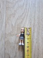 Figurine LEGO Friends, jupe grise, haut bleu