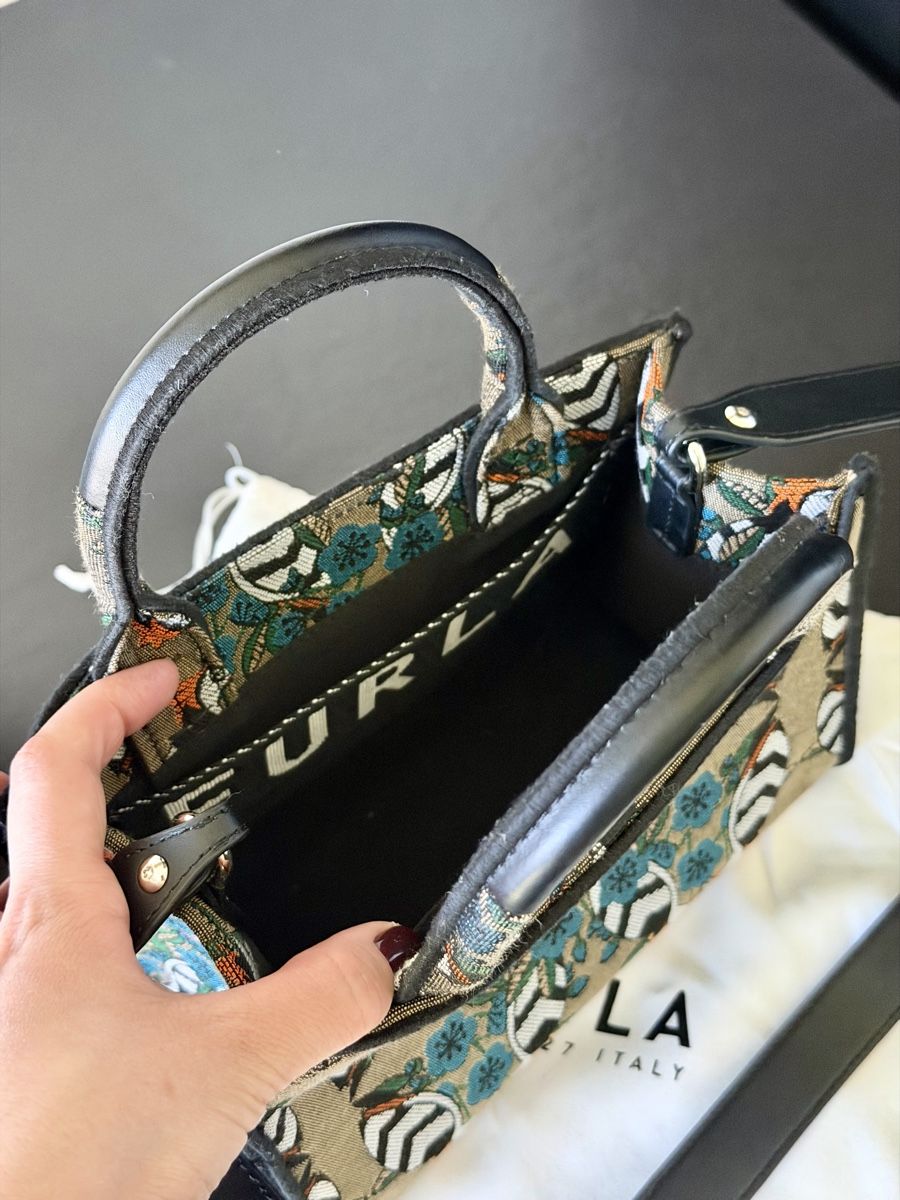 Furla Borse da donna: FURLA OPPORTUNITY MINI TOTE JACQUARD – Nuovo (secondo la descrizione) da Forel (Lavaux) venduto da julie13 4
