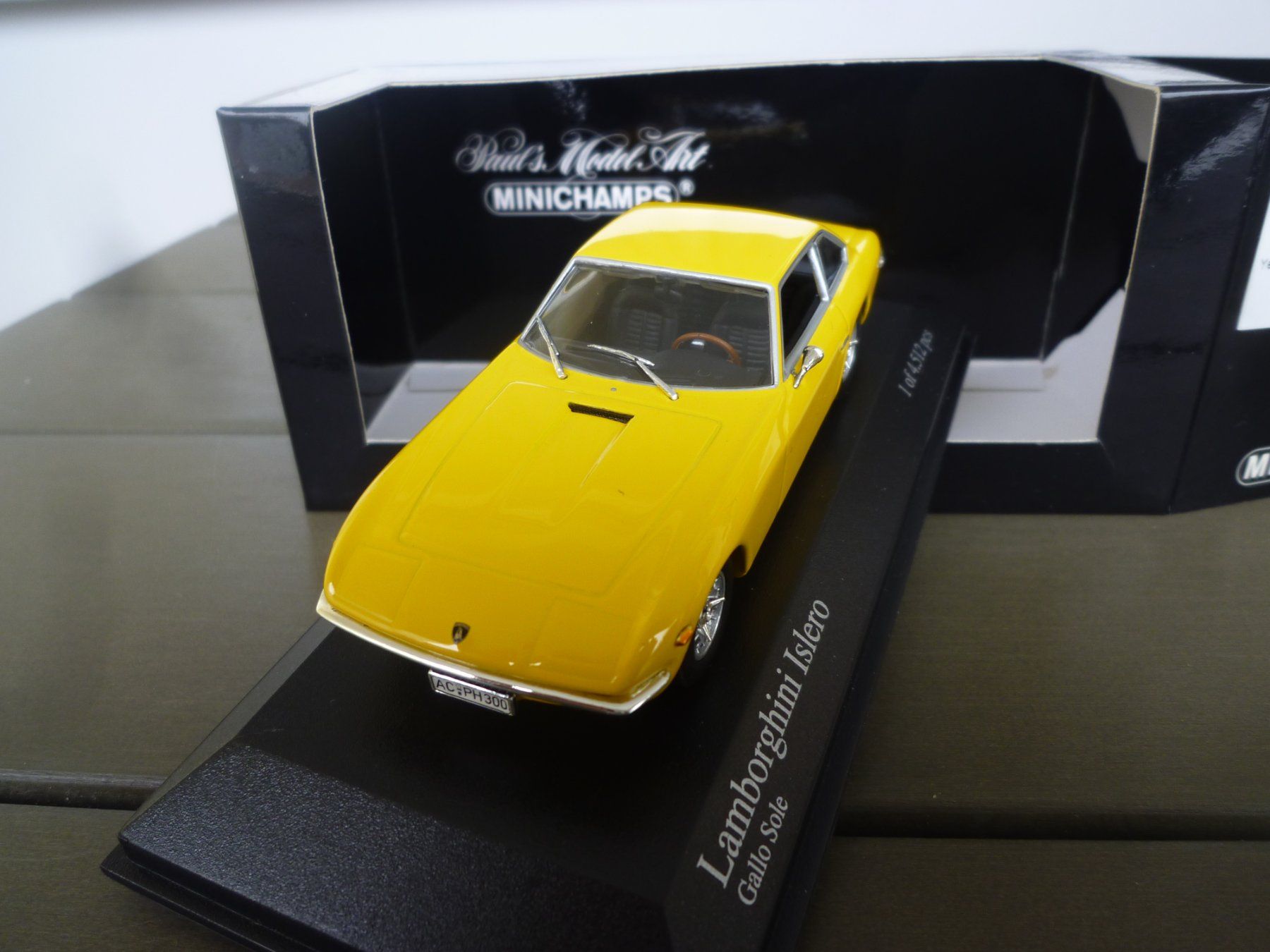 Lamborghini Modellautos: Lamborghini Islero (1968) – Neu und originalverpackt aus Flawil von Imperiosud 2