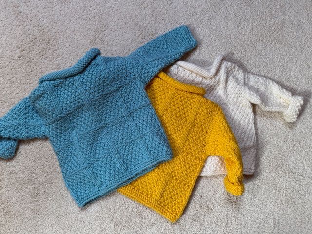 Pullover & Sweatshirts: Pull enfant 1-2 ans, 50% laine – Neu und originalverpackt aus Enges von cordec