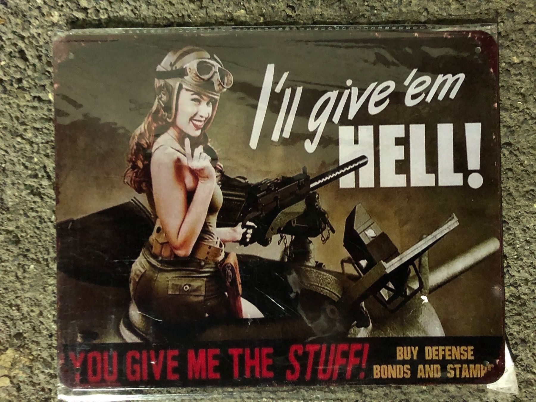 Schilder: Pin up gun hell – Neu (gemäss Beschreibung) aus Reinach AG von rares75