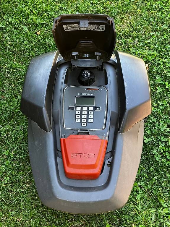 Tondeuses à gazon: Mähroboter Husqvarna Automower 105 – D'occasion à Nürensdorf par rol_kg7r 2