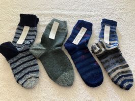 1 Paar neue handgestrickte Kindersocken Nr 31/32 zur Auswahl