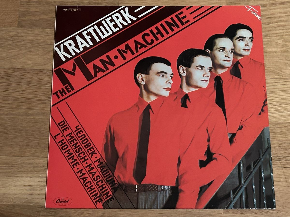 Dischi in vinile: Kraftwerk. The Man Machine – Usato da Faulensee venduto da Mizuno06