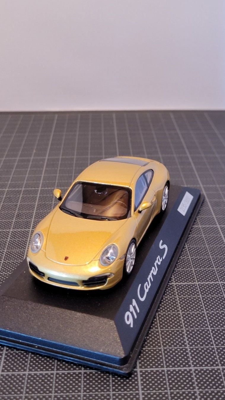 Porsche Modellini d'auto: Porsche 911 Carrera S – Nuovo e nell'imballaggio originale da Chézard-St-Martin venduto da AlPat-Collections