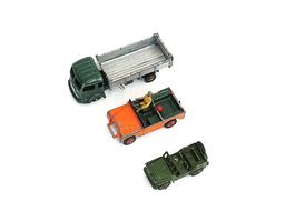 3 Spielzeugautos Metall (Dinky Toys)