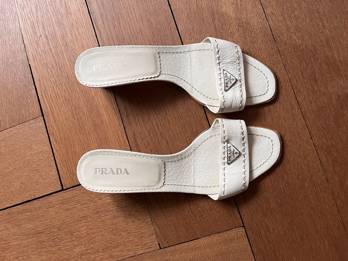 Prada Chaussures femmes: Prada Sandalen – D'occasion à Basel par lisa.schulze