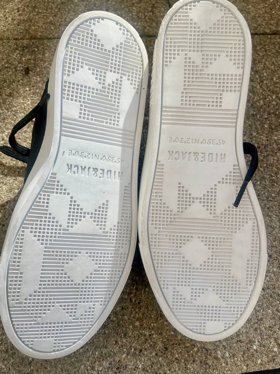 Scarpe da donna: Hide&Jack Damenturnschuhe grösse 37, schwarz – Nuovo (secondo la descrizione) da Luzern venduto da kunstundmehr 3