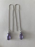 Boucles d’oreilles argentées cabochon en verre améthyste