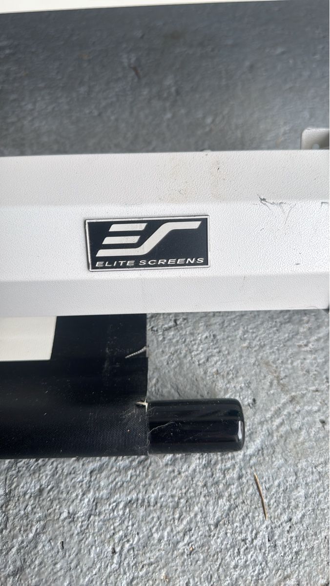 Paraventi: Elite Screen used condition – Usato da kloten venduto da Jean0077