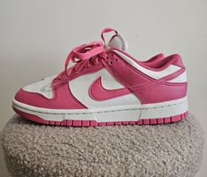 Nike Dunk Low EU39 Pink/Rose comme neuve 