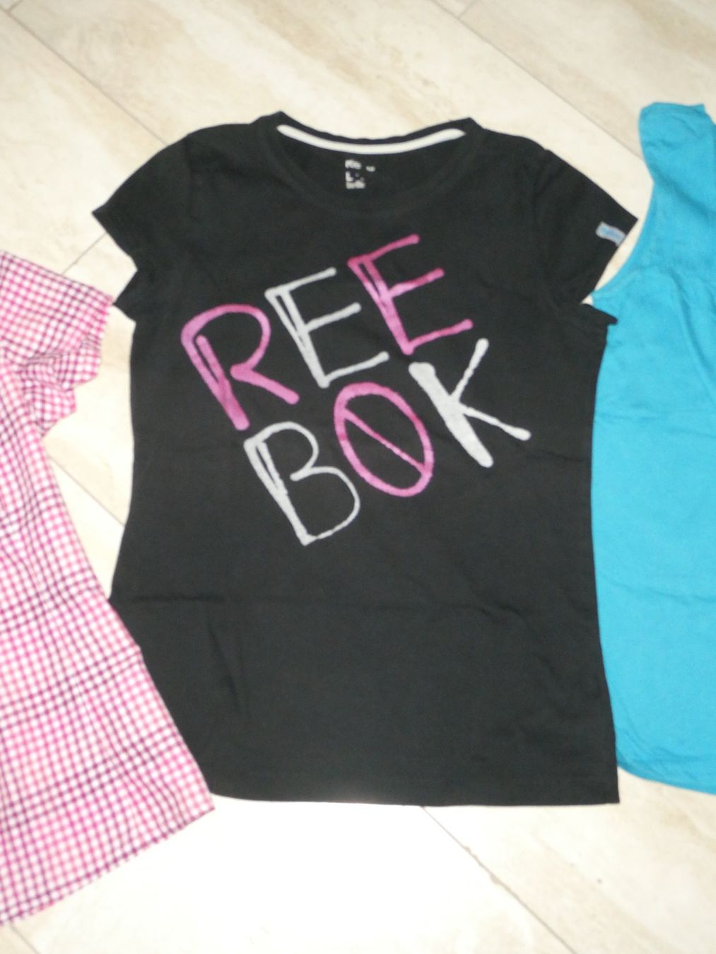 Kleiderpakete: 4er Set T-Shirts/Bluse Gr. M – Gebraucht aus Mels von KOSL 2