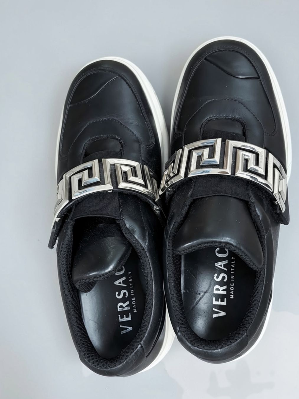 Versace Scarpe da donna: VERSACE Sneakers Schwarz, Grösse 35 – Usato da Rebstein venduto da Tutti_Geri 1