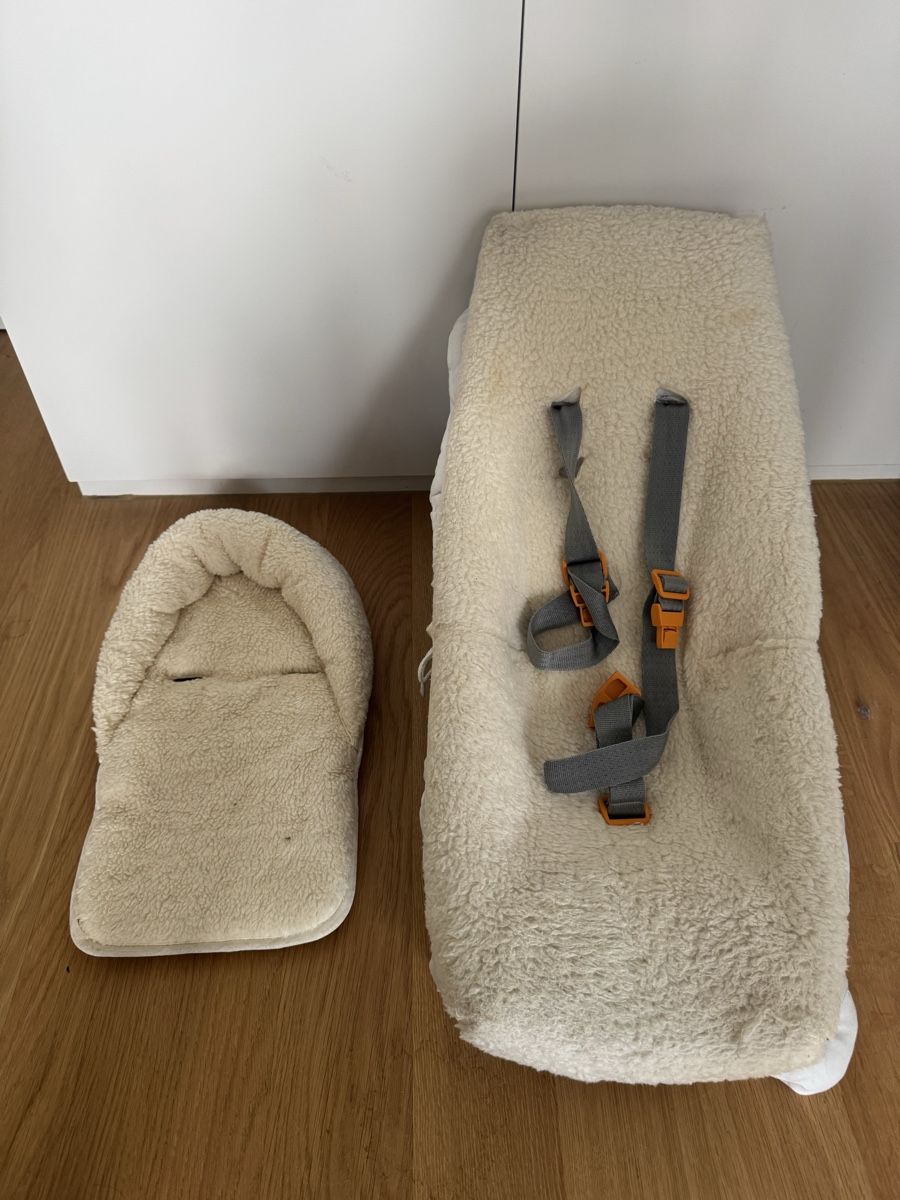Pièces détachées: WEBER BABYSCHALE mit Teddyfellbezug – D'occasion à Bern par romanjucker 1