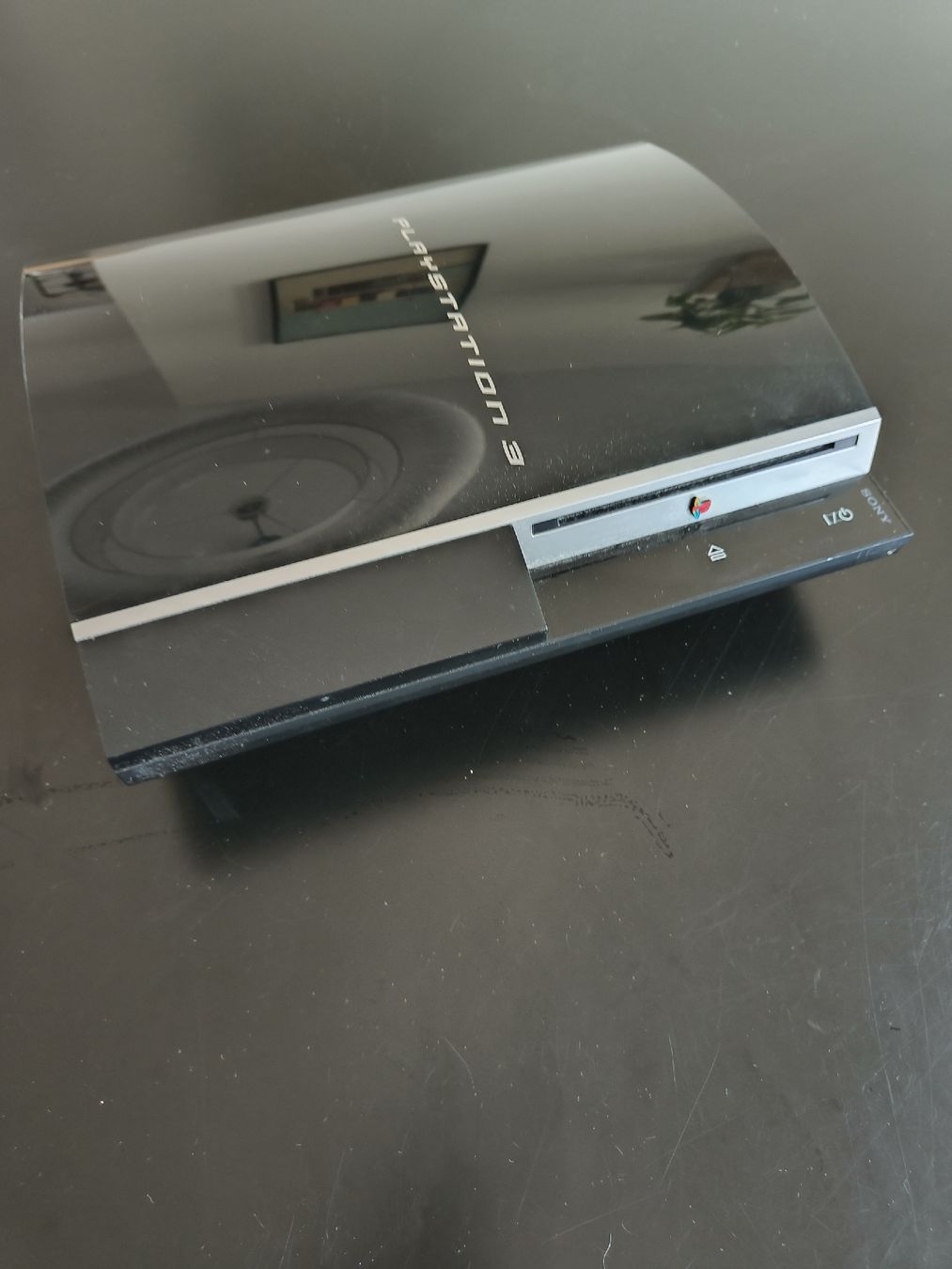 Sony Konsolen: Playstation 3 (PS3) + 2 Controller + 7 Spiele + Kabel – Gebraucht aus Zürich von Anni_Z 1