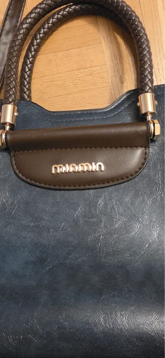 Borse da donna: Leder Handtasche in Blau mit geflochtenem – Usato da St. Gallen venduto da mania03 1