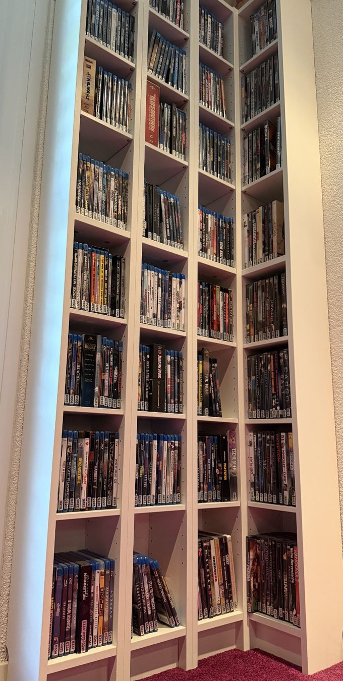 Tutti i DVDs: Film-Sammlung inkl. DVD Regale – Usato da Burgdorf venduto da maliku