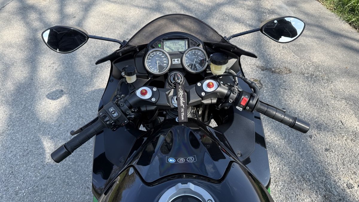 Kawasaki Strada: Kawasaki ZZR1400 Special Edition – Usato da Bargen BE venduto da FreddyLayher 1