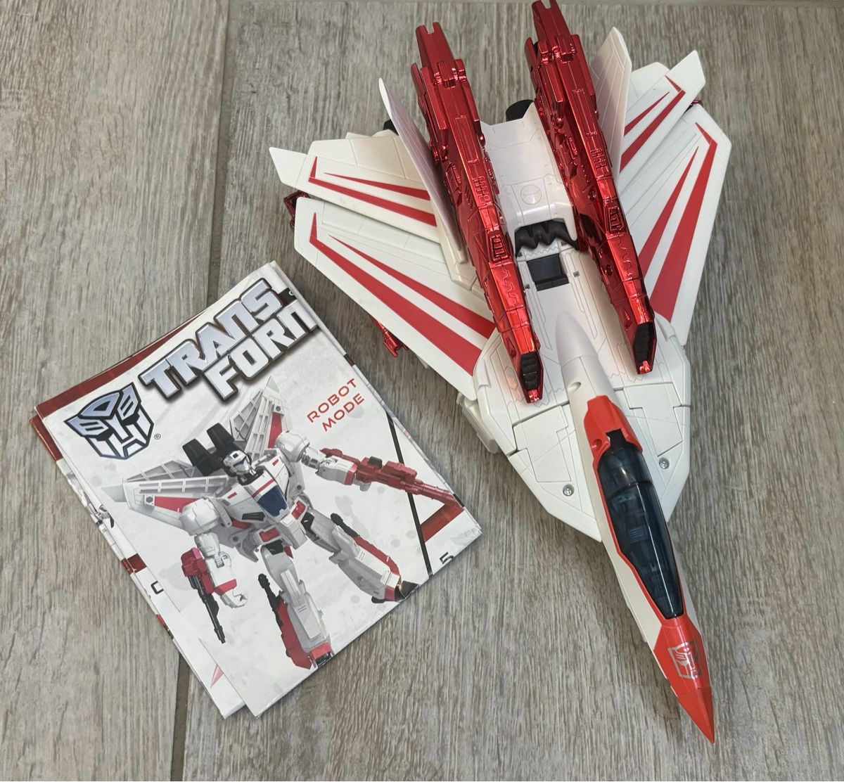Hasbro Statuette: Transformers Generations Jetfire 30th Anniversary 2014 – Usato da Altikon venduto da wena_x5cc