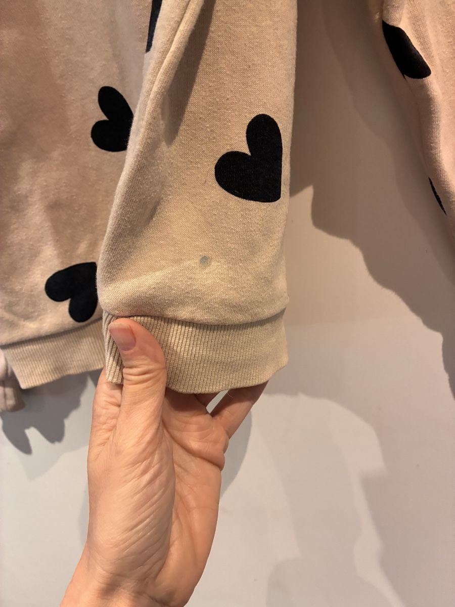 H&M Pulls et sweat-shirts: Schöner Pullover Gr. 122/128, H&M – D'occasion à richterswil par lunamarie001 1