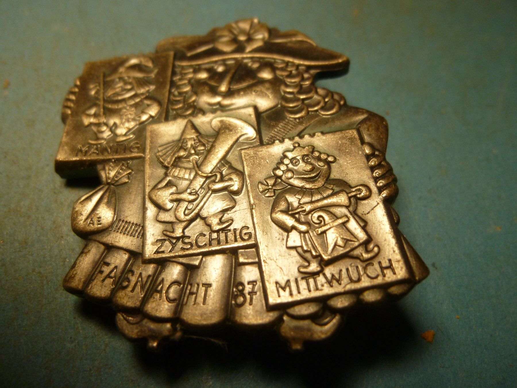 Plaquettes & Badges: BASEL 1987 SILBER – D'occasion à Ried (Muotathal) par Mandarin02