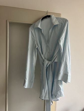 Fashion Nova Hemdblusenkleid Gr. M