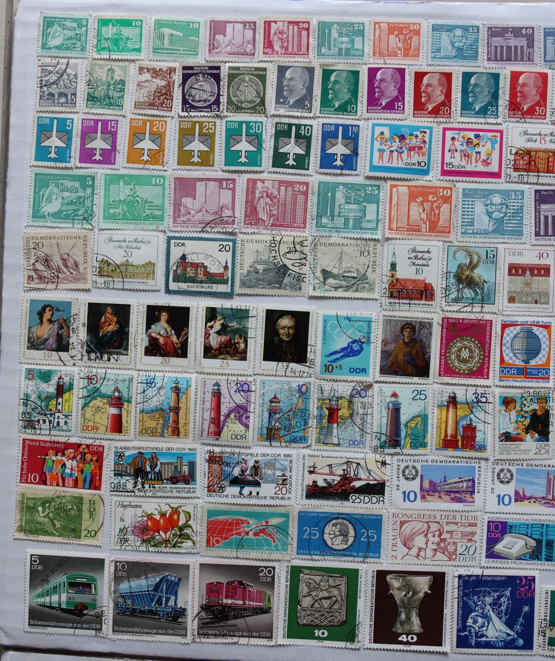 Tutti i francobolli: Briefmarken DDR – Usato da Oberentfelden venduto da lakipul 2