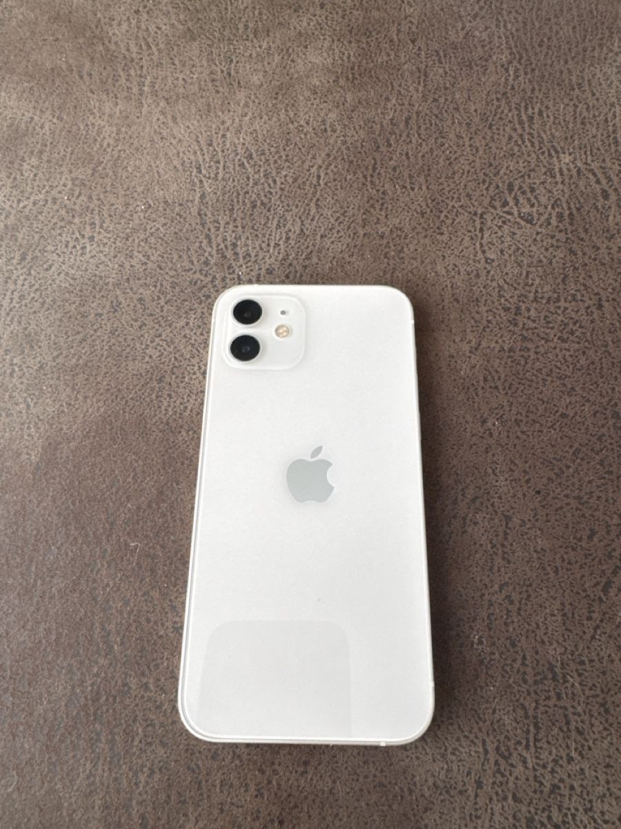Apple Telefoni cellulari / Smartphones: Iphone 12 – Nuovo (secondo la descrizione) da Pratteln venduto da sed_2j8f 1