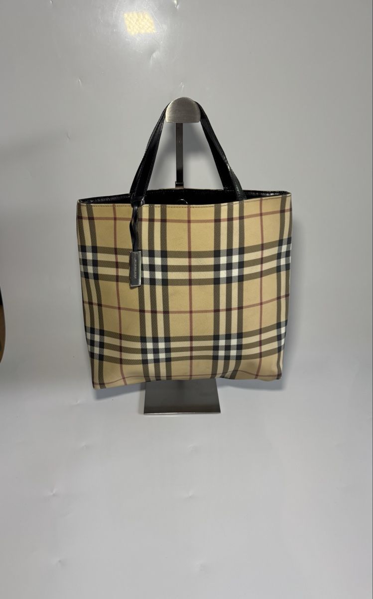Burberry Borse da donna: Original Burberry Nova Check Shopper Tote – Usato da Vionnaz venduto da b_f_d_r_g