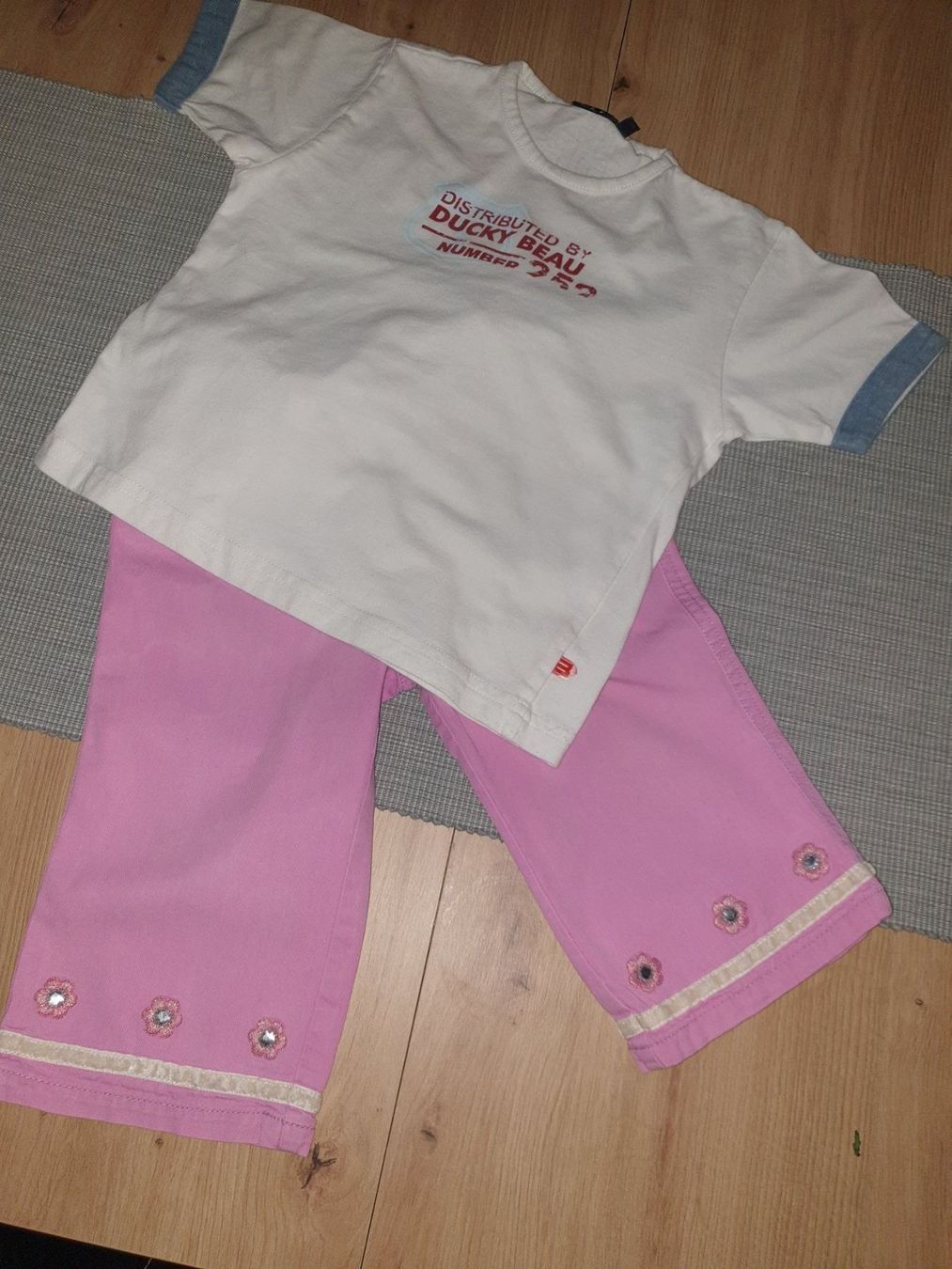 Kleiderpakete & -sets: HOSE UND T-SHIRT GR 90-98 – Gebraucht aus Zürich von Ralaualiyas