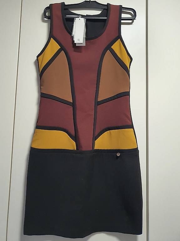 Vestiti: Kleid von Rinascimento – Nuovo (secondo la descrizione) da Klingnau venduto da Saarvoire
