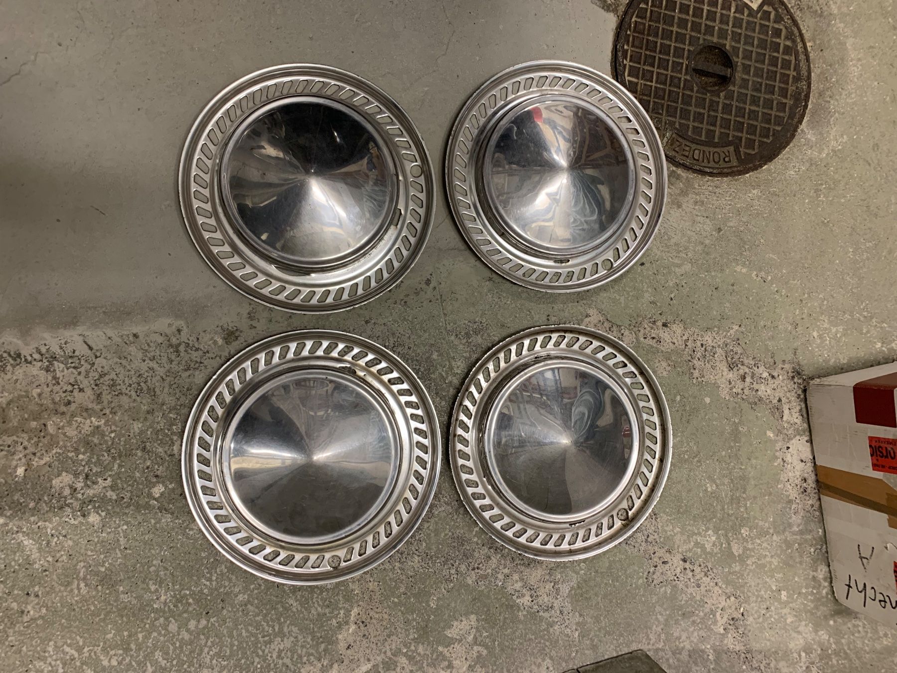 4x Leoplast Radkappen 13 Zoll – 6-Speichen, Silber, Passend Für VW Ibiza & Viele Andere Stahlfelgen Radkappen 13 Zoll VW Ibiza