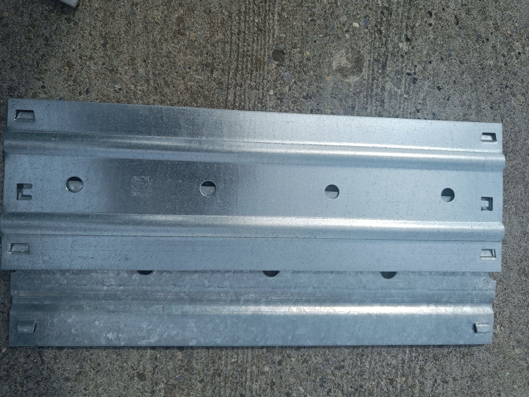Errex Scaffali: 4 ERREX® Stabilisierungsplatten - 200 mm – Usato da Koeniz venduto da Hurtschi