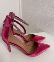 PINKE SAMT HIGH HEELS MIT STRASSRIEMEN
