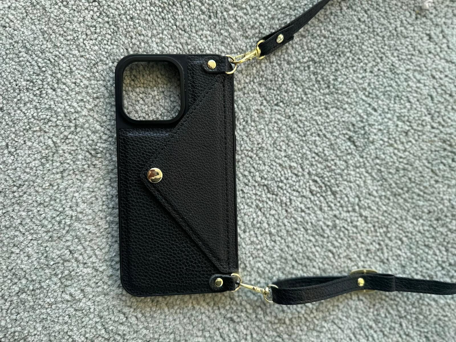 Apple Covers & Schutzfolien: IPhone Handyhülle/Portemonnaie – Gebraucht aus Bronschhofen von Xena37