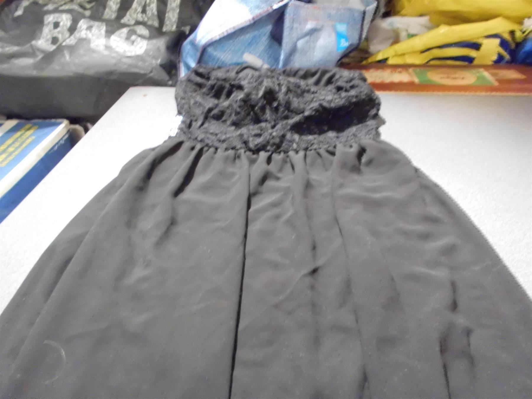 Kleider: Kleid ca. Grösse M, schwarz, Spitzenober – Gebraucht aus Zürich von Motzkuh 2