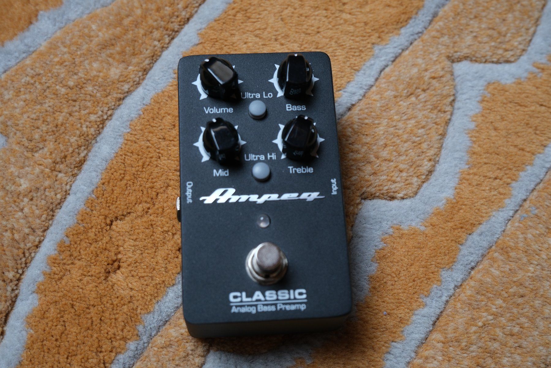 Ampeg Instruments de musique: Ampeg Classic Analog Bass Preamp – D'occasion à Yverdon-les-Bains par Dan00