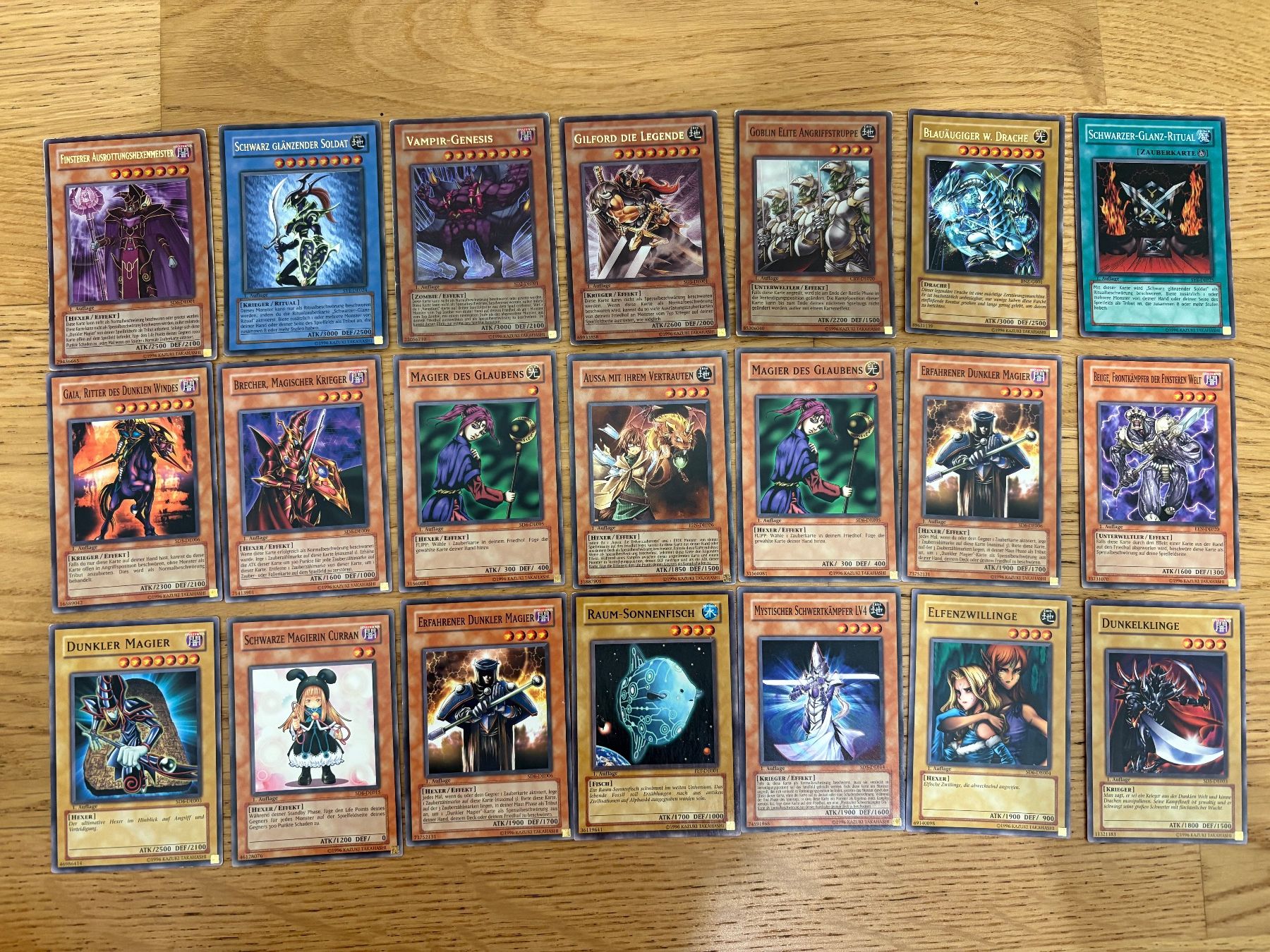 Cartoline: Yu-Gi-Oh Karten Konvolut mit Konami Deckbox – Usato da Zürich venduto da Erazzer