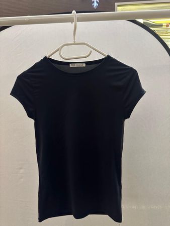 Zara Basic Shirt, schwarz, Grösse M – Top Zustand!