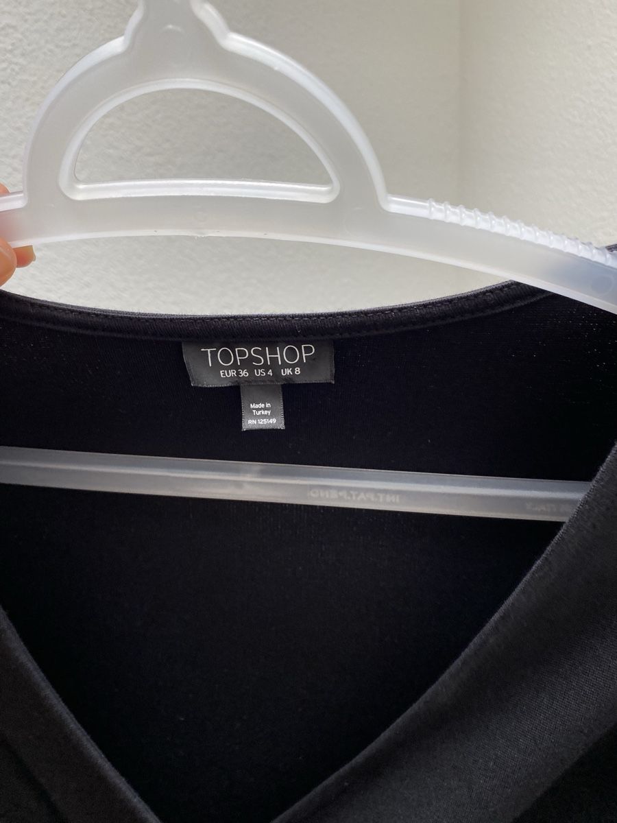 Topshop Vestiti: Kleid schwarz – Usato da Luzern venduto da oli_6x2r 2