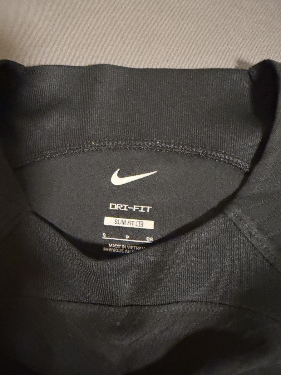 Maillots de corps & Pantalons: YB Jubiläumstrikot Grösse S – Neuf (Voir description) à Muri b. Bern par pro_f2tr 3