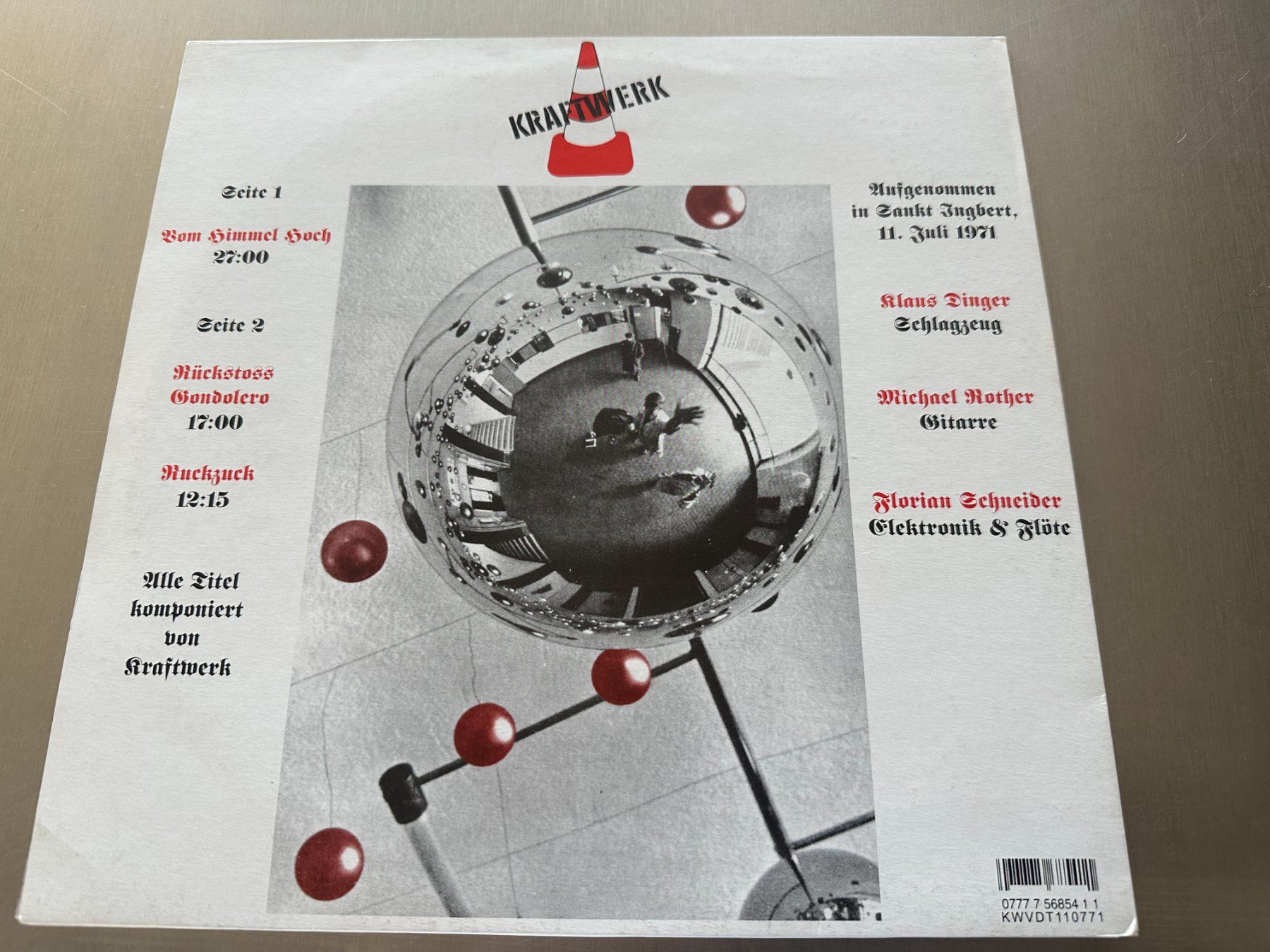 Dischi in vinile: KRAFTWERK LP VORSPRUNG DURCH TECHNIK – Usato da Sion venduto da jaipur1401 1