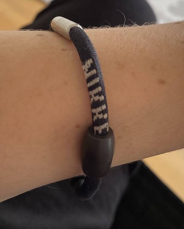 Bracciali & Braccialetti: Original Nikken Magnetarmband  schwarze Edition – Usato da Zürich venduto da emw_cpq8 1